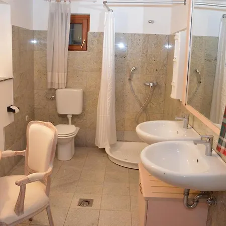 Agata * Nova Vas (Porec)